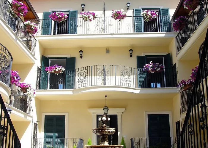 Aurelia Vatican Apartments