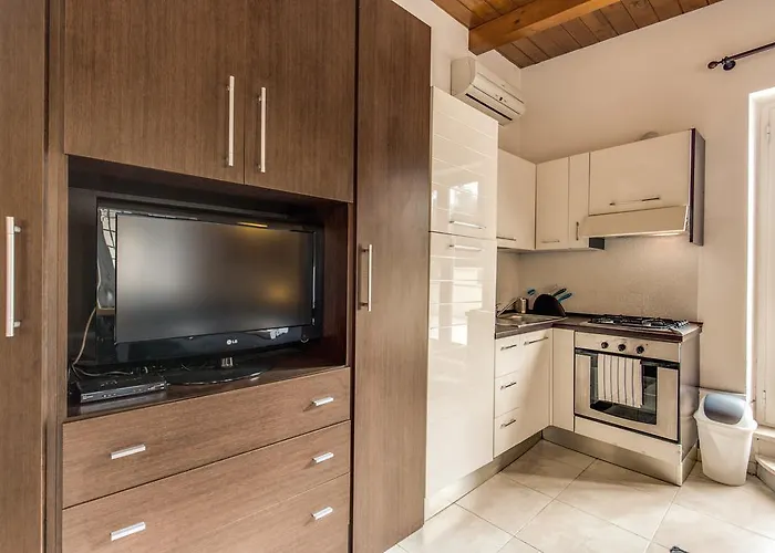 Aurelia Vatican Apartments